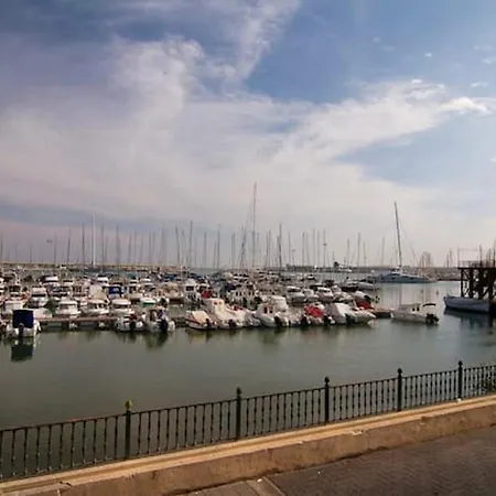 Modern In Torrevieja, 60 M², Near Beaches Appartement *