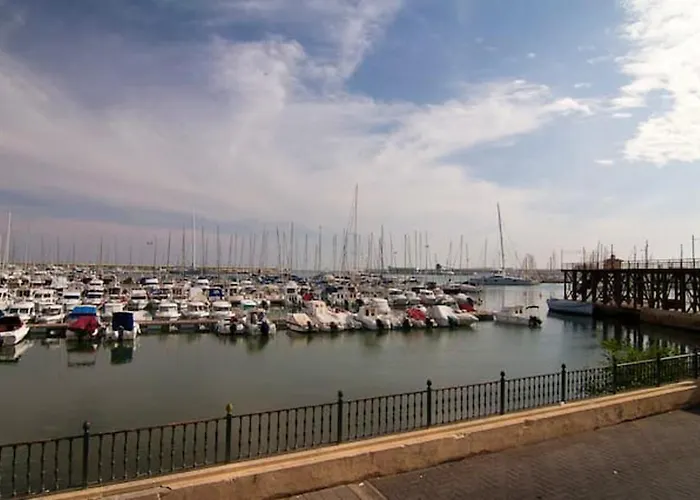 Modern In Torrevieja, 60 M², Near Beaches Apartament *